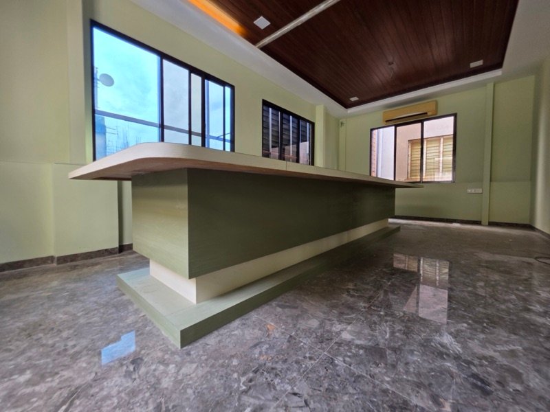 Chakrash Office — view 3